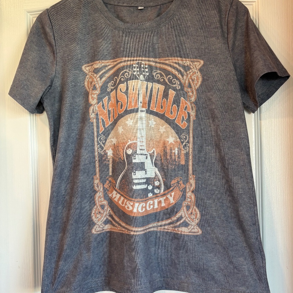 Women’s tshirt